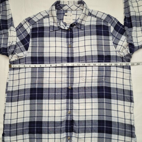 American Eagle Plaid Flannel Button-Up Shirt Blue White Boyfriend Fit XL Grunge - Picture 8 of 10